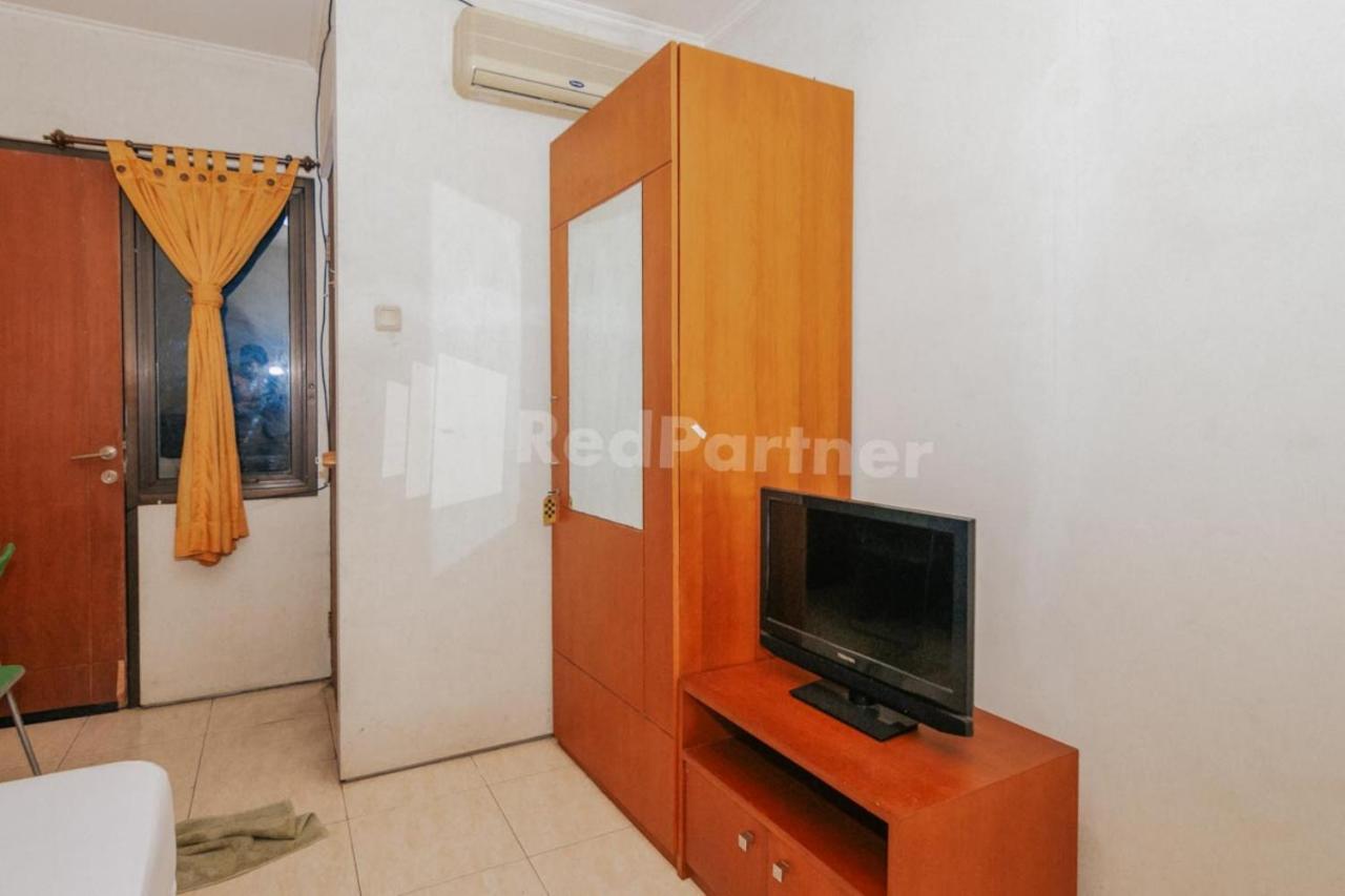 De Lugano Scbd Syariah Mitra Reddoorz Hotel Джакарта Екстериор снимка