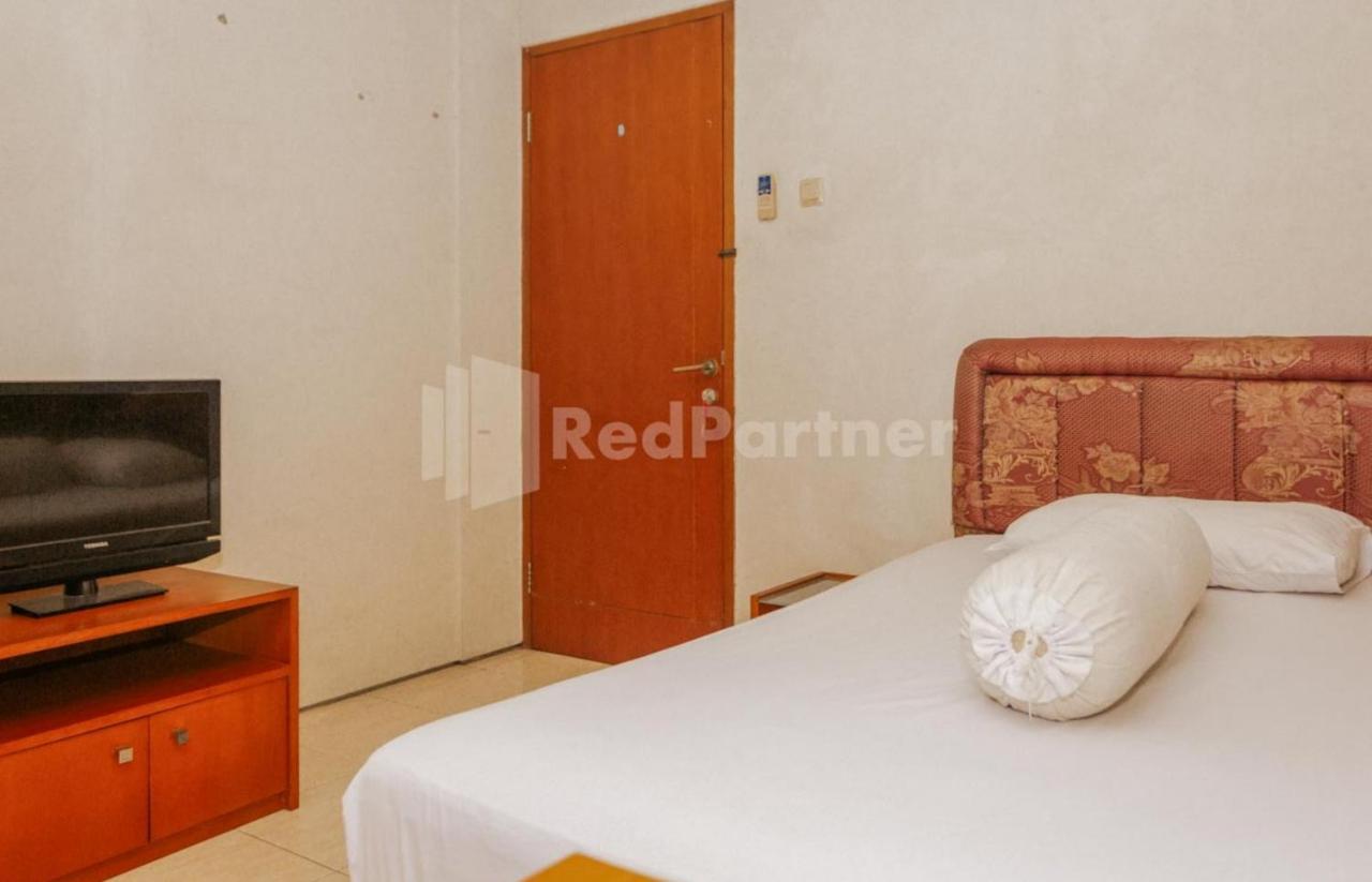 De Lugano Scbd Syariah Mitra Reddoorz Hotel Джакарта Екстериор снимка