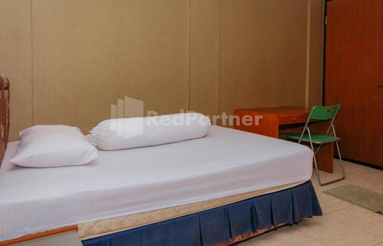 De Lugano Scbd Syariah Mitra Reddoorz Hotel Джакарта Екстериор снимка